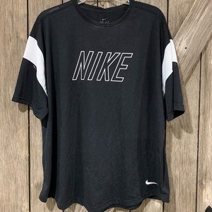 Nike t-shirt